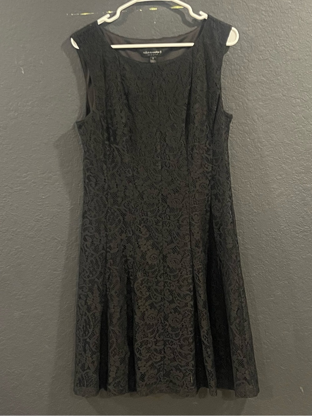 connected apparel Black Sleeveless Lace A-Line Dress